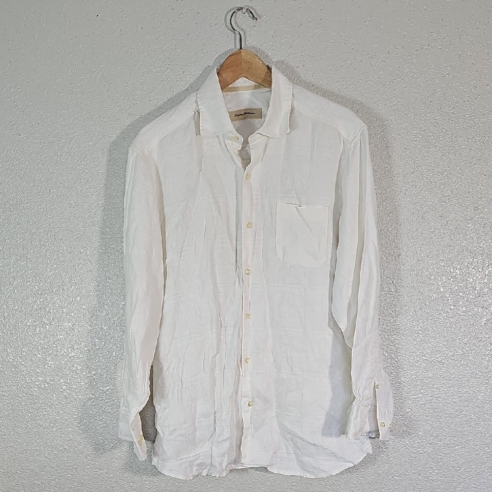 Tommy Bahama 100% Linen Casual Button Down Shirt.
